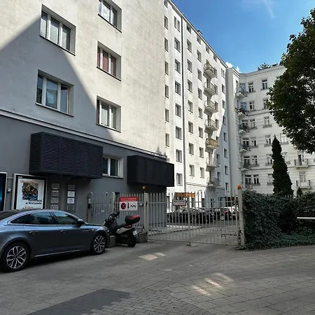 Asian Vibe Apartment Warsaw