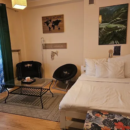 شقة Asian Vibe وارسو